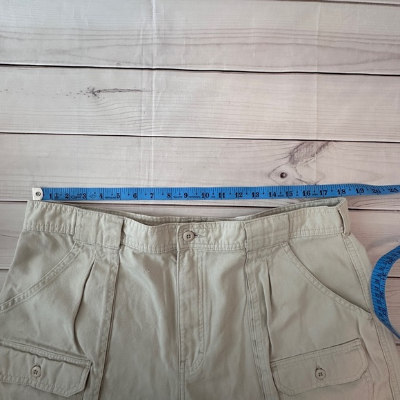 Cabela’s Women’s Cargo Shorts - Size 18
Hiking Walking Casual Camping Utility - Picture 4 of 7